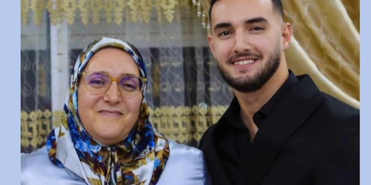 في عيد الأم٠٠زهير بهاوي يوجه لوالدته هذه الرسالة