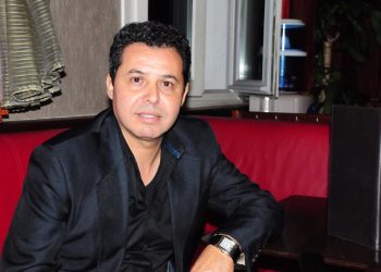 الموت يفجع الممثل عبد الكبير الركاكنة