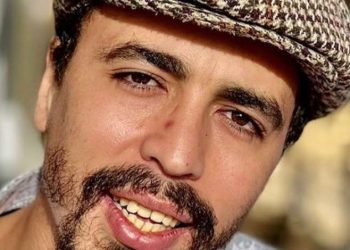 هاشم البسطاوي ينتقد بقوة معجبات الممثل أنس بسبوسي “katorz”