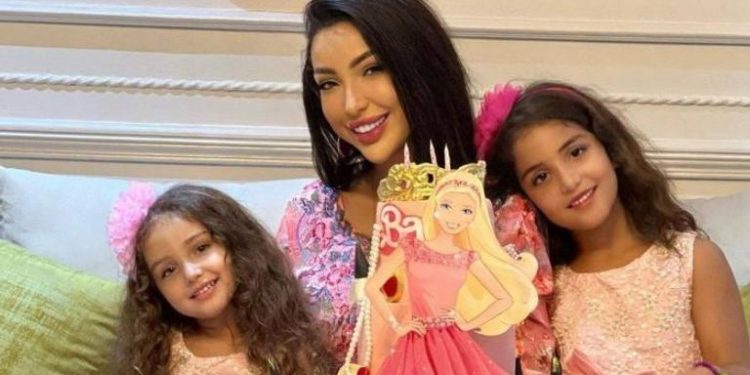 بالفيديو..ابنة دنيا بطمة تعبر عن اشتياقها لوالدتها