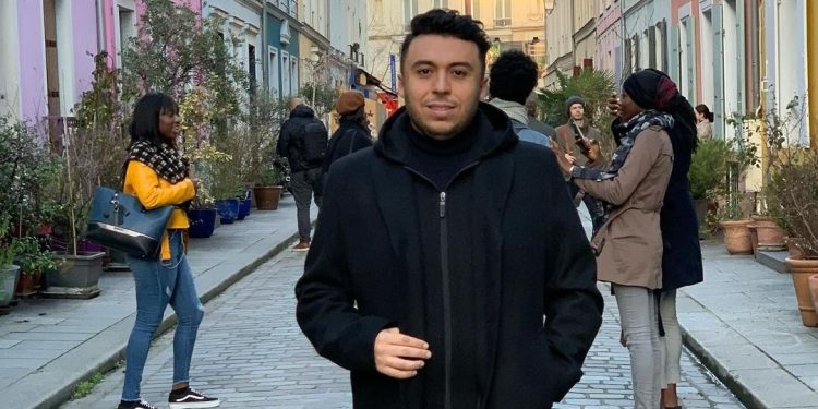 الفنان زكرياء لغافولي يفاجئ جمهوره بهذا الخبر