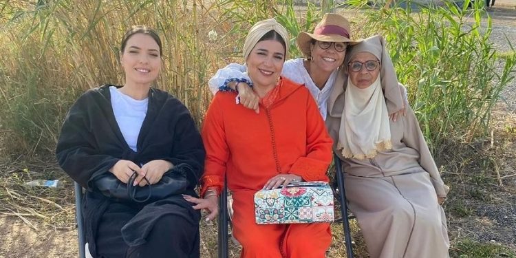 فاطمة الزهراء قنبوع: “سامية أقريو كانت لنا أم في مسلسل دار النسا”
