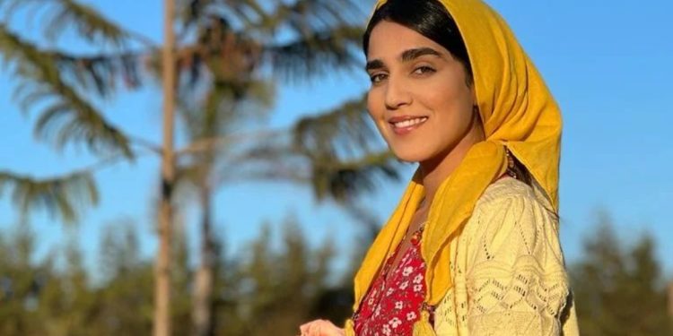 مؤثرة مغربية تطالب بأقصى العقوبات لكل شخص يلحق أذى بالحيوان