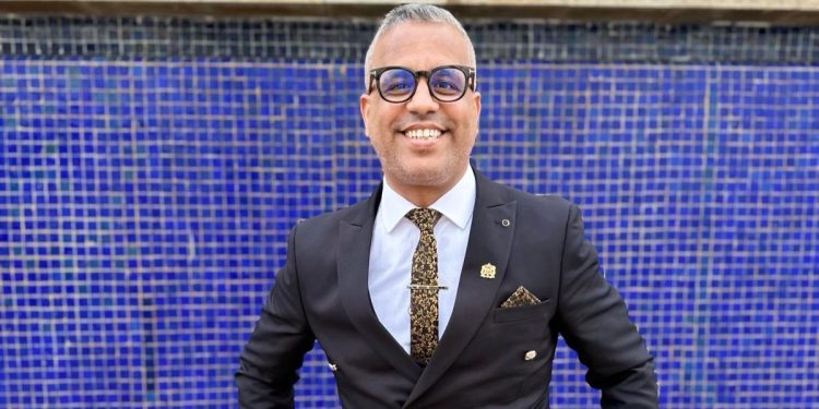 عبد الفتاح جوادي ينتقد مومو
