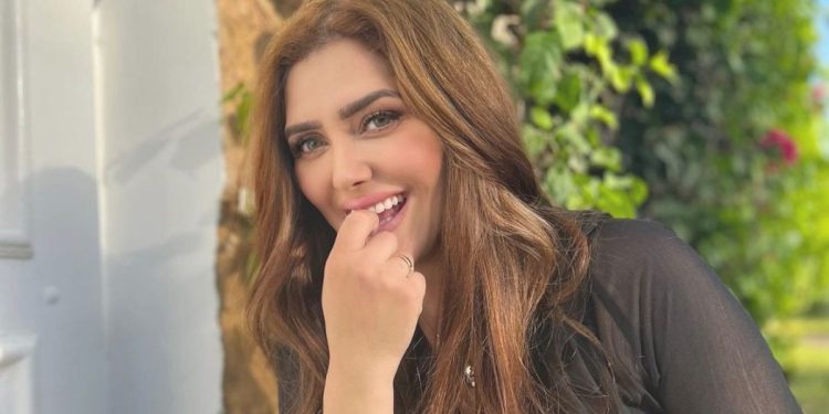 نرجس الحلاق تصدم الجميع: “ربحت 5 ملايين ونصف من هاد التطبيق”