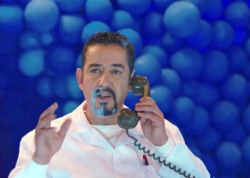البخاري يرد على الجم بسبب خلافهما: “قلبنا بيض من الحقد”