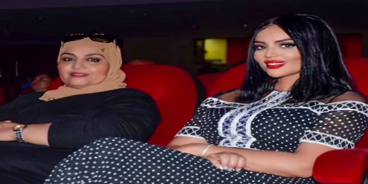 بهذه الطريقة..ابتسام بطمة تعايد والدتها في يوم عيد ميلادها