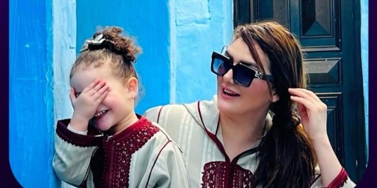 نرجس الحلاق: “أنا فرحانة لأنني تكلمت مع بنتي على الله (سيدي ربي) “