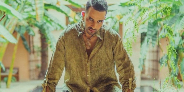 عبد الإله رشيد: “شكرا للناس لي كنتلاقى فالزنقة وكيسلموا عليا”