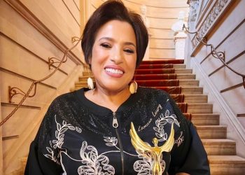 بالصورة..الفنانة نجاة عتابو تكرم في بروكسيل