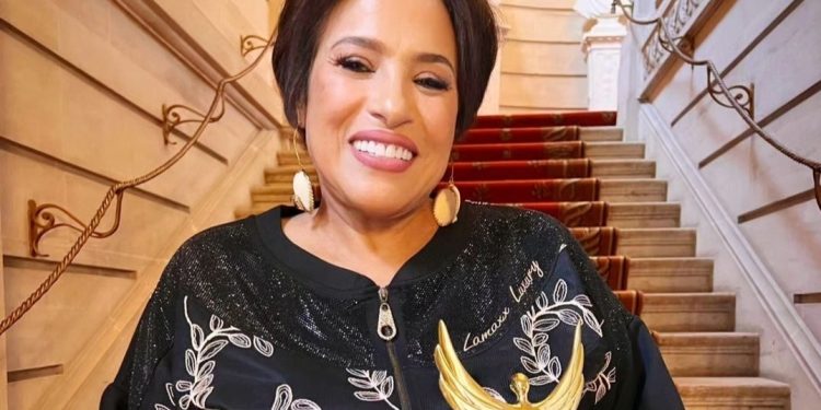 بالصورة..الفنانة نجاة عتابو تكرم في بروكسيل