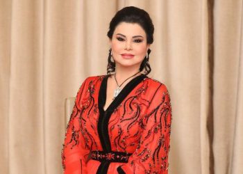 الفنانة لطيفة رأفت تعايد صديقها بهذه المناسبة ..(صورة)