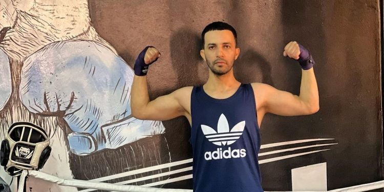 عبد الإله رشيد: “الشهرة تحبني وأنا كنستحق كل الحب”
