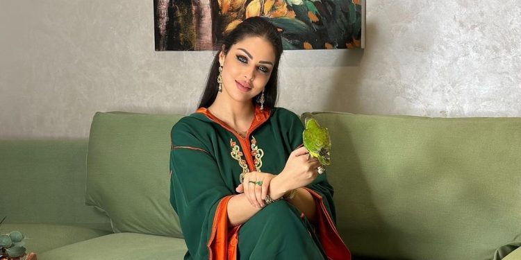 الفنانة ابتسام تسكت تختار بين التمثيل والغناء