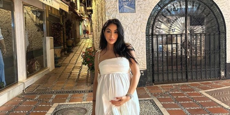 بعد غياب طويل..ماريا نديم تشوق جمهورها إلى جديدها الفني
