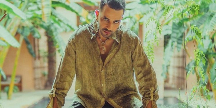 عبد الإله رشيد: “عندي أصدقاء لكني لا أكلمهم كثيرا”