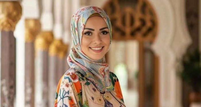 كنزة ليلي في التصفيات النهائية لمسابقة ملكة جمال الذكاء الاصطناعي العالمية