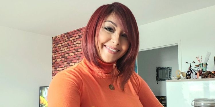 في عيد ميلادها 46..حنان زهدي توجه رسالة إلى جمهورها: ” متحسبوش السنين ماهي غير أرقام”