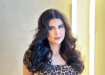 سلمى رشيد تستعرض هدايا زوجها لها بمناسبة عملها الفني الجديد ( صورة)