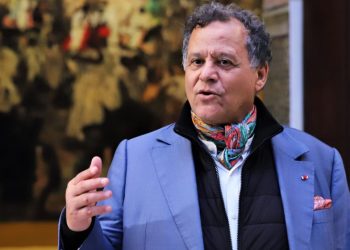 التعاون في  المتاحف محور مباحثات بين  قطبي وسفير هولندا