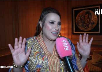 الفنانة نجاة عتابو تلهب منصة مهرجان إفران الدولي وتصرح..”فرحانة بتجاوب الجمهور وبتواجدي بإفران” (فيديو)