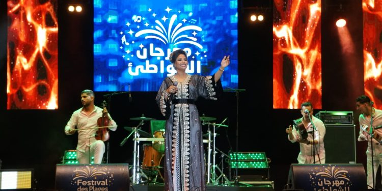 أمينوكس وريم فكري والعبدية يحلقون بجمهور مهرجان الشواطئ بالمضيق في سماء الأغنية الشبابية والشعبية