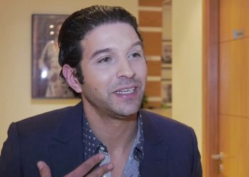 بعد شكواه من قلة الفرص..أنس الباز يلتقي بجمهوره من خلال مسلسل “انت وأنا”