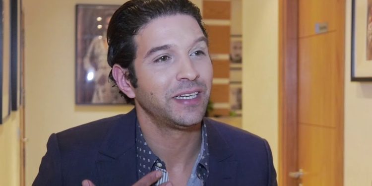 بعد شكواه من قلة الفرص..أنس الباز يلتقي بجمهوره من خلال مسلسل “انت وأنا”