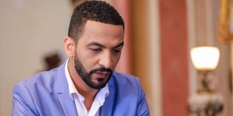في مسرحية سدينا.. المهدي فلان يحقق حلم طفولته بالمشاركة مع رواد مسرح الحي