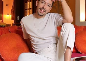 جديد..فيصل عزيزي يغني “قيلوني”