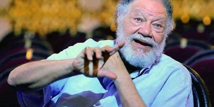بعد الغياب سنوات.. يحيى الفخراني يعود للمسرح بعرض “الملك لير”