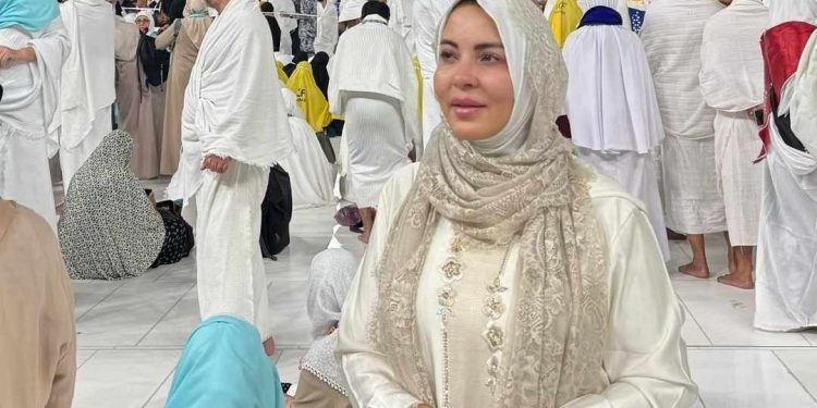 الفنانة فاطمة الزهراء لعروسي تحقق حلمها٠٠تفاصيل