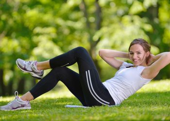 لا تلبسوا السراويل الرياضية الضيقة… تصيب المرأة بالتهاب المثانة