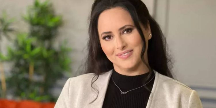 منال الصديقي: “الناس لي كيتبعوا منطق الهجوم فحياتهم كيبقاو بوحدهوم”