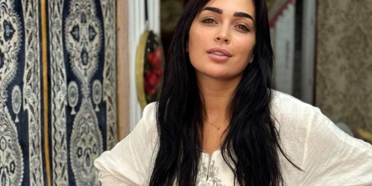 فرح  تعتذر من جمهورها بسبب تجربة فنية جديدة: ” غادي تكرهوني”
