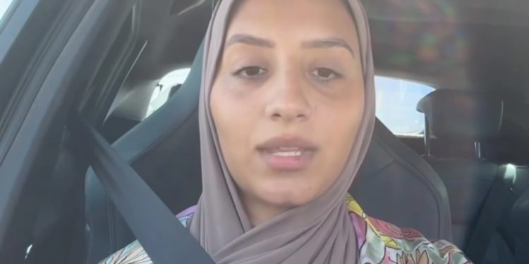 مريم أصواب تتذكر والدها المتوفى أيام قليلة بعد موته..تفاصيل