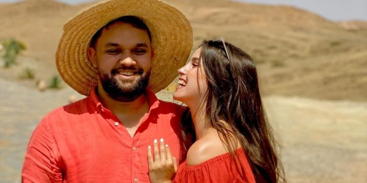 زوجة الكوميدي أسامة رمزي تحذر هذه الفئة: ” الأنترنيت ماشي فضاء السيبة”
