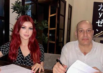 خولة بنعمران تخلق الجدل: “أنا أول فنانة مغربية نوقع عقد مع شركة بيراميدز بروداكشن”