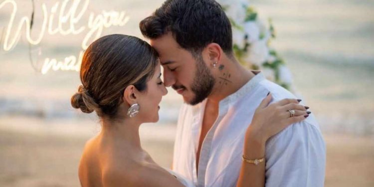 بالصور٠٠دنيا بومبا تعلن ارتباطها من شفيق مشارك برنامج “الحب أعمى حبيبي”