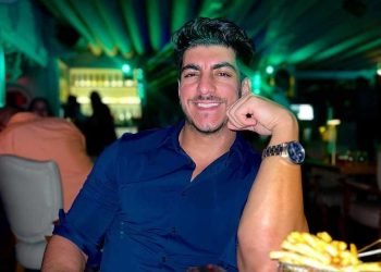 أول خروج٠٠عمر طليق رجاء يكشف لأول مرة سبب طلاقه (فيديو)