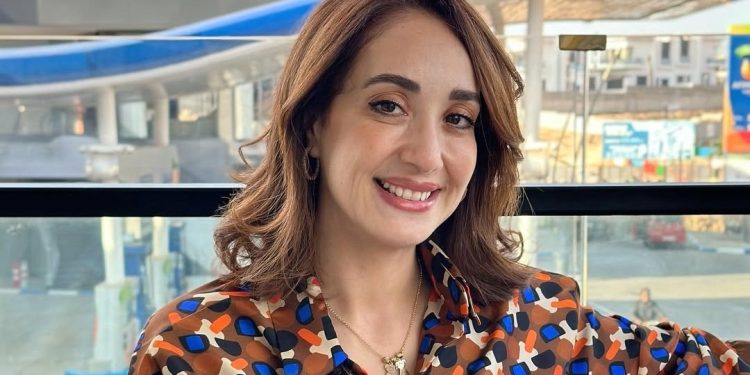 الممثلة هدى صدقي ترد على منتقذيها بسبب ظهورها رفقة شقيقها..
