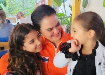 الممثلة فاطمة الزهراء بناصر تجتمع رفقة بنات دنيا بطمة..صور