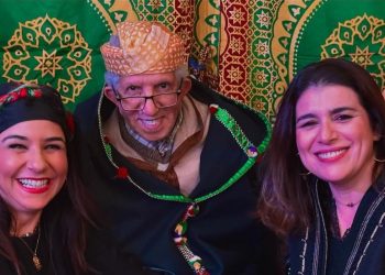 نورة الصقلي تجتمع بملحن أغنية “صوت الحسن ينادي” (تفاصيل)
