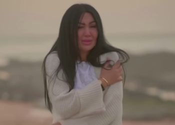 إلهام القروي تذرف الدموع بسبب وفاة والدها: “كيتقطع قلبي”
