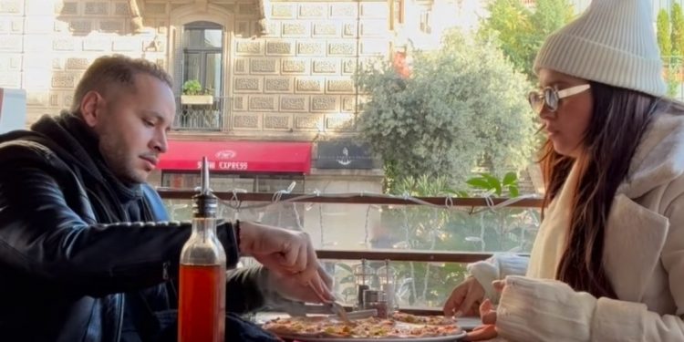 من تركيا..سارة أستيري تنفي إشاعات طلاقها (صور)
