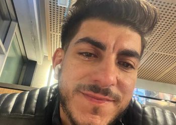 بالدموع..الكوتش عمر يحتفل بذكرى ميلاده (صور)