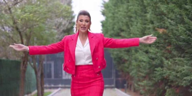 بعد نجاح موسميه..البرنامج العربي الشهير “قسمة ونصيب” يعود من جديد