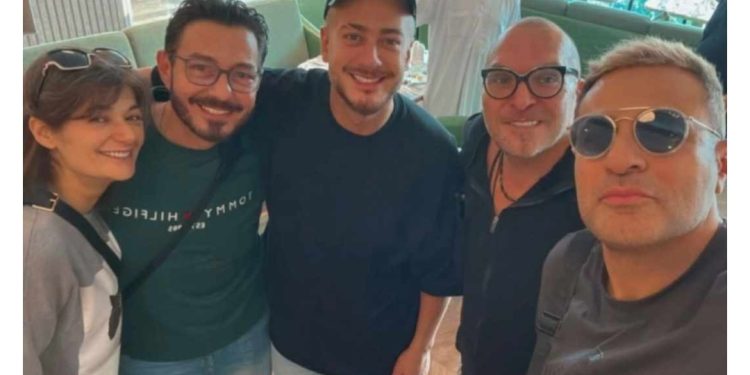 سعد لمجرد يجتمع بالفنان المصري أحمد زاهر..صورة