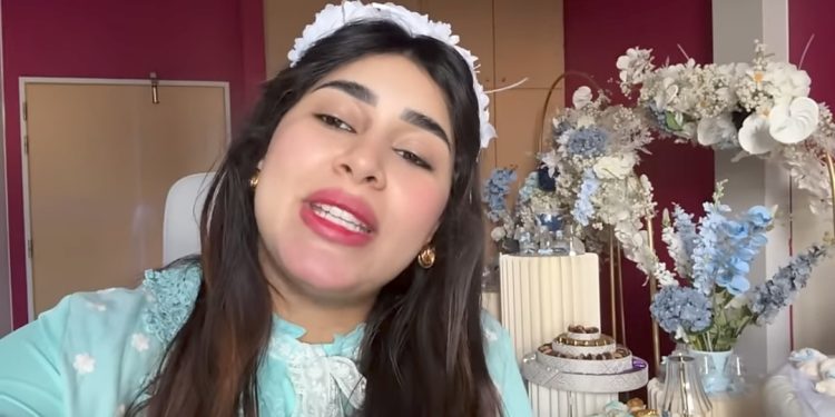كنزة بيلا تضع مولودها الأول..وهذا هو الإسم الذي اختارت له