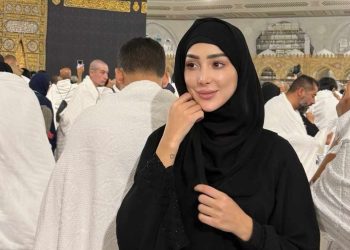 من مكة المكرمة..بسمة بوسيل تهنئ جمهورها بالسنة الجديدة